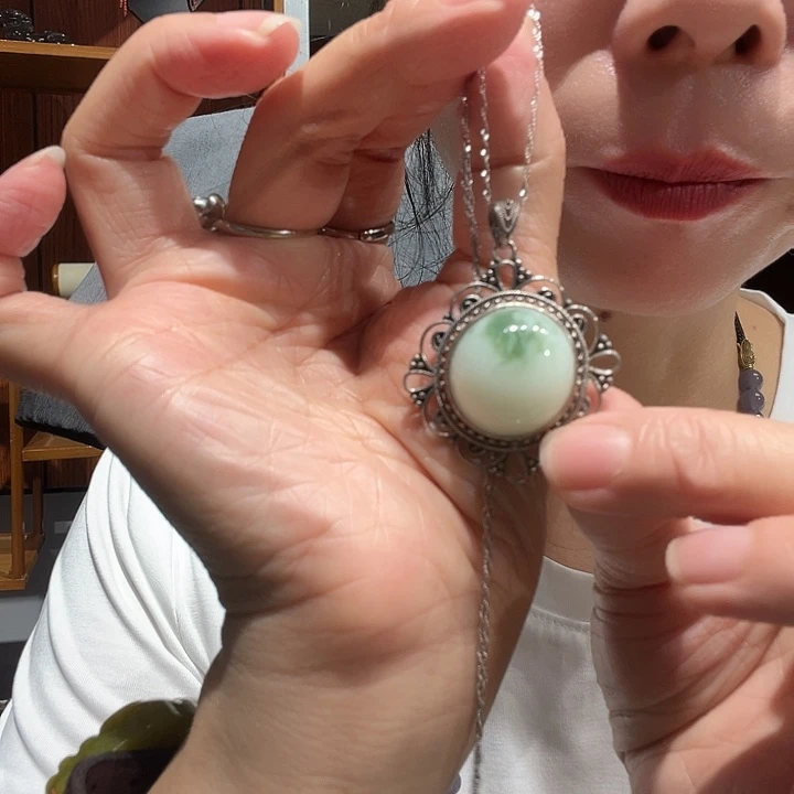 未镶嵌岫玉毛衣链