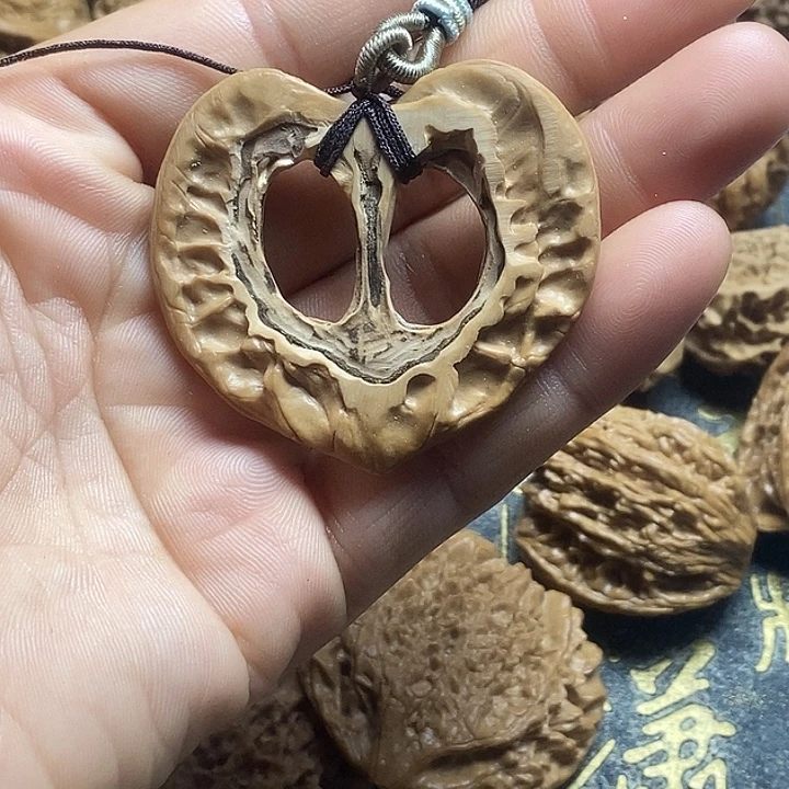 吊坠桃核官帽压扁