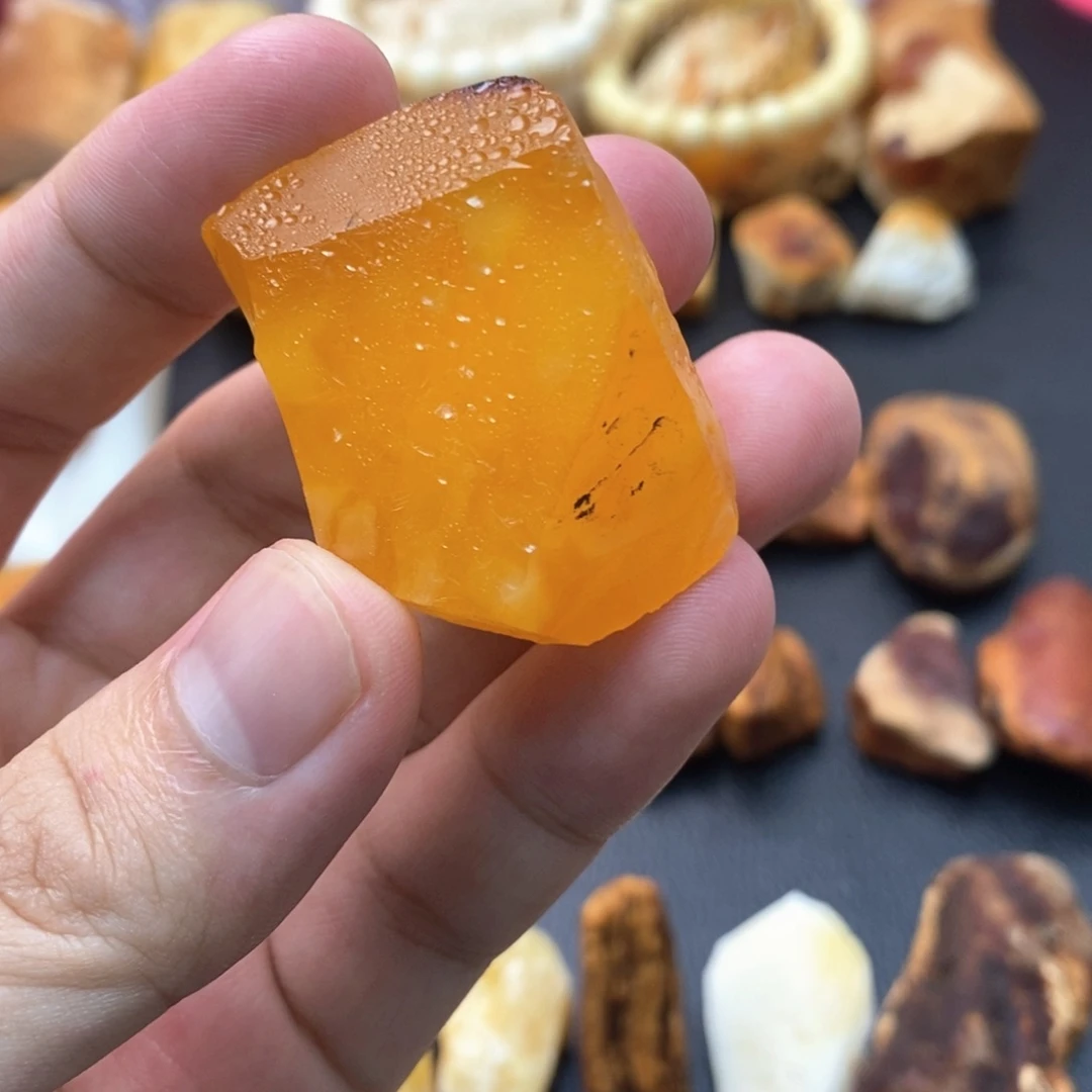 定制琥珀未镶嵌蜜蜡