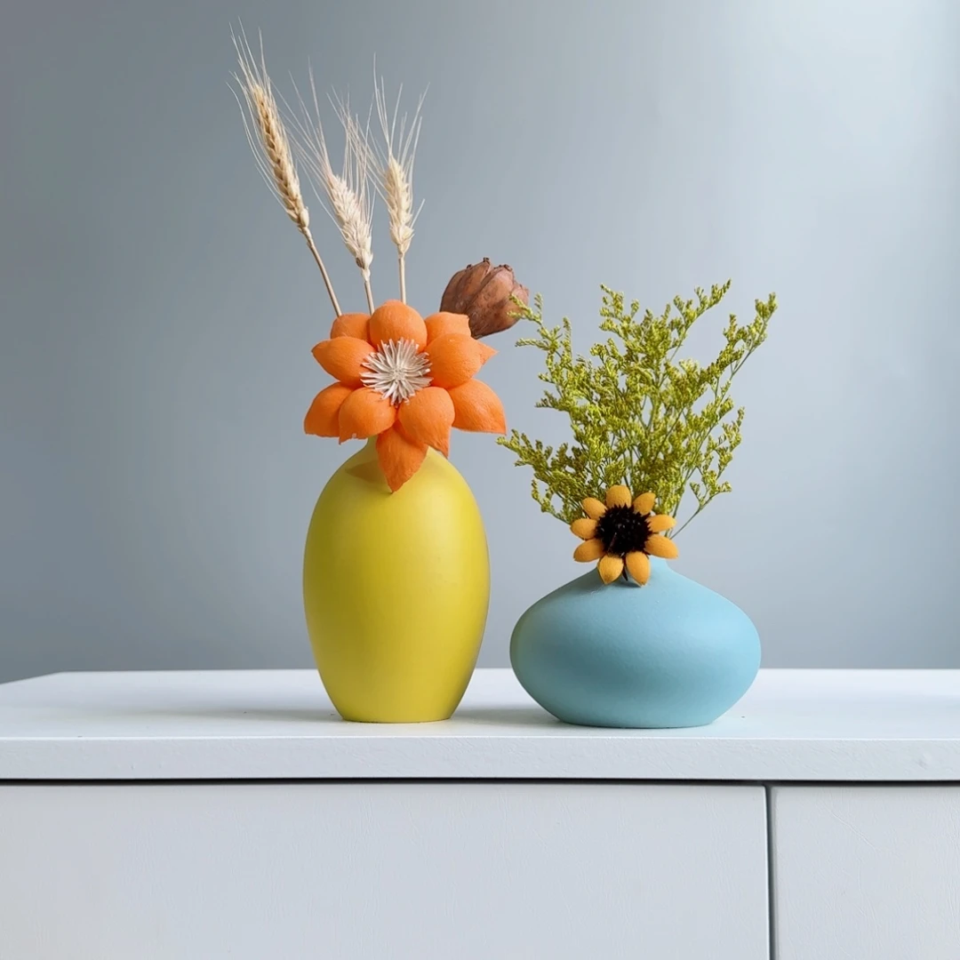 瓷片陶瓷小花瓶含花总高约20-30cm