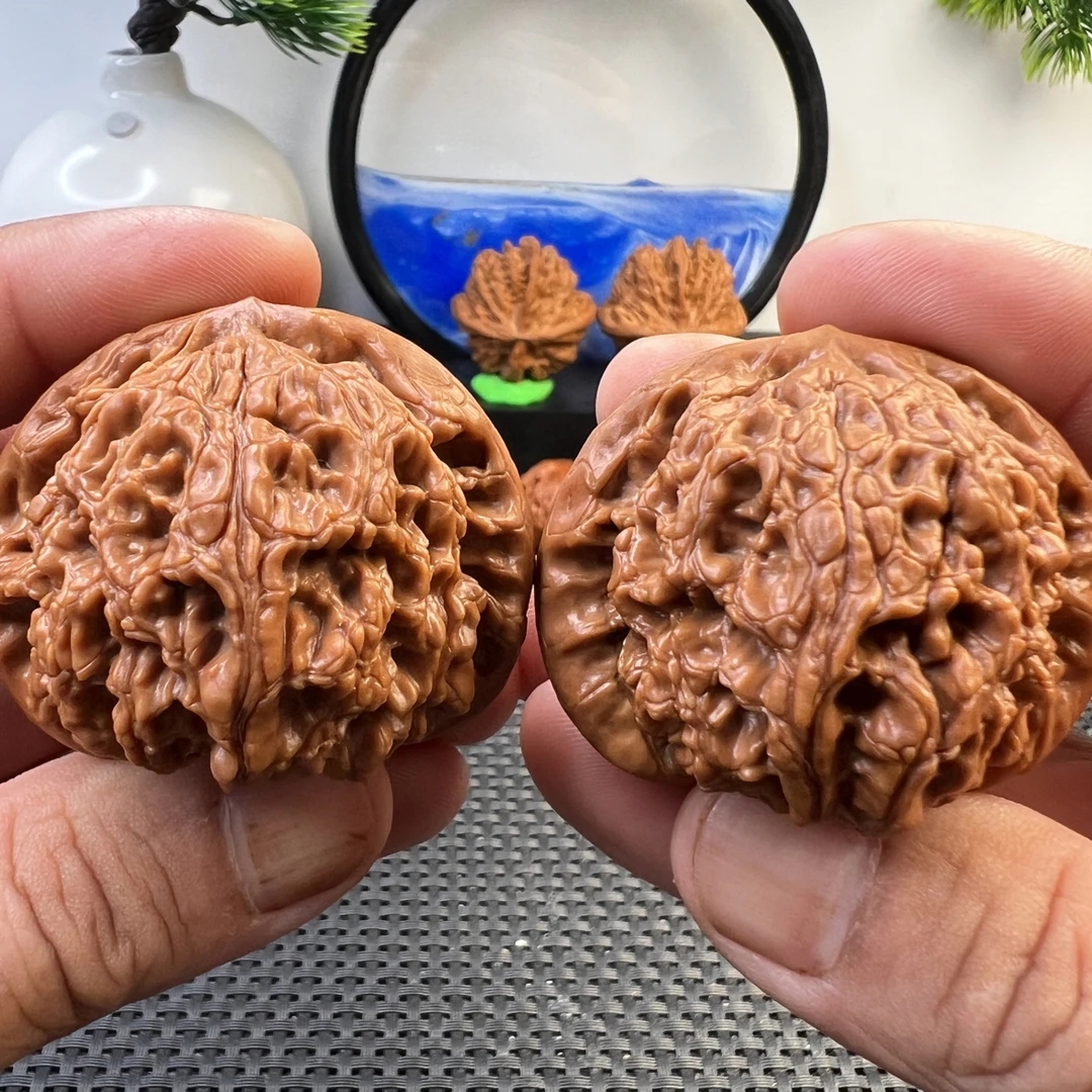文玩核桃水龙纹狮子头48尺寸