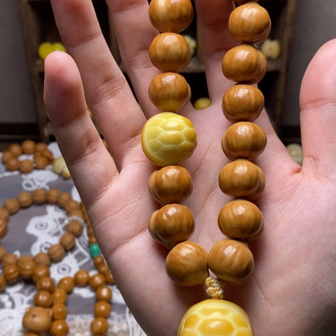 把件猴头核桃屁桃