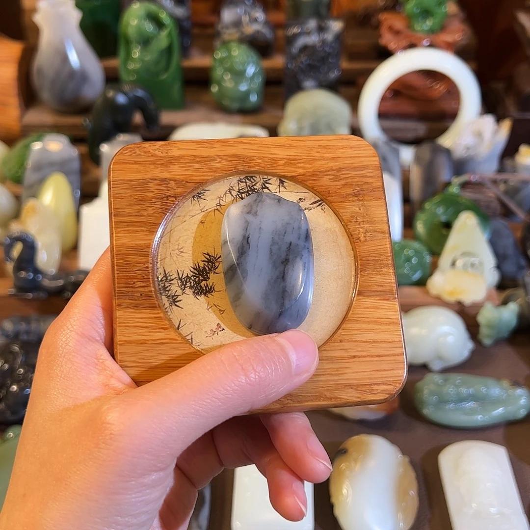 和田玉未镶嵌手串