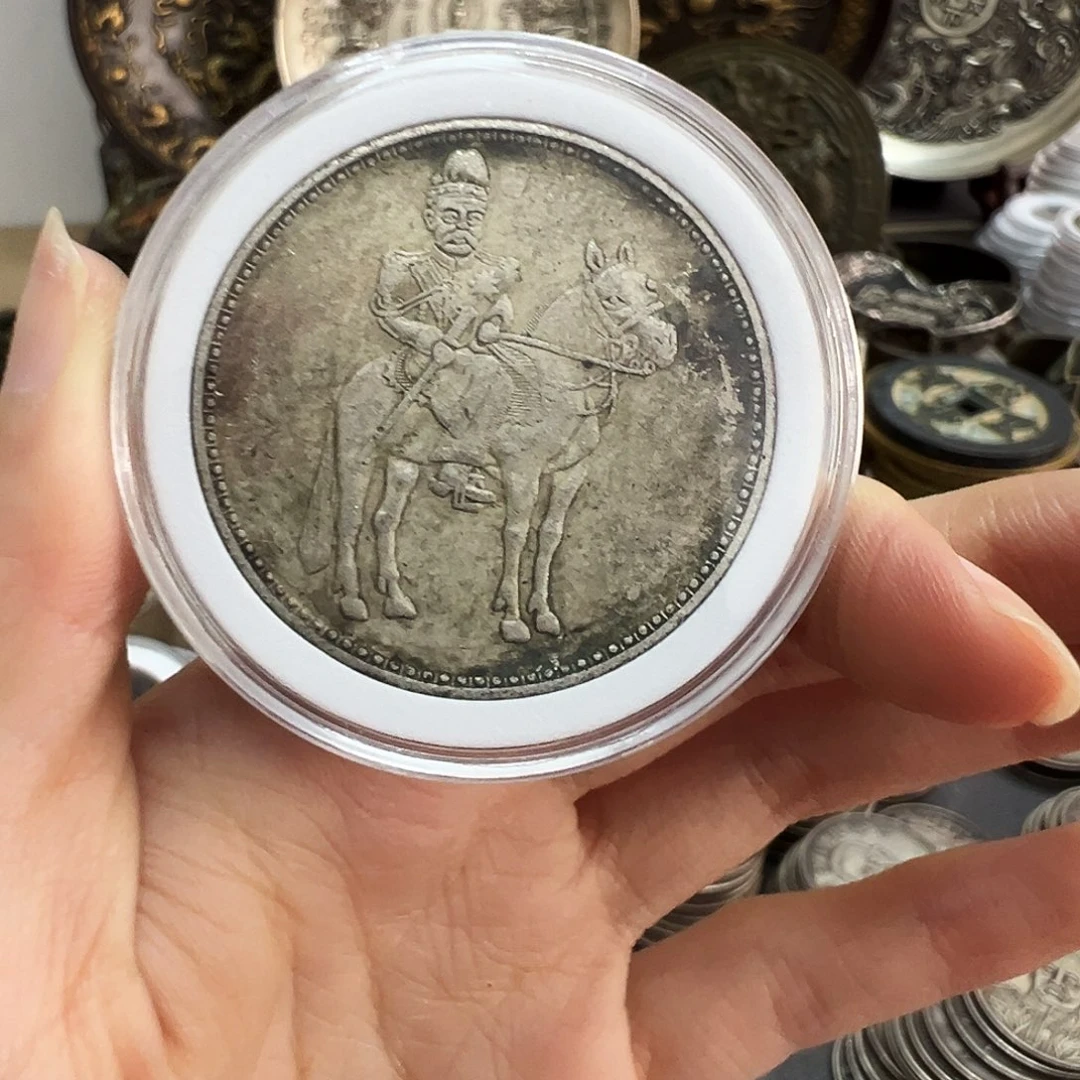 金属复古风格摆件