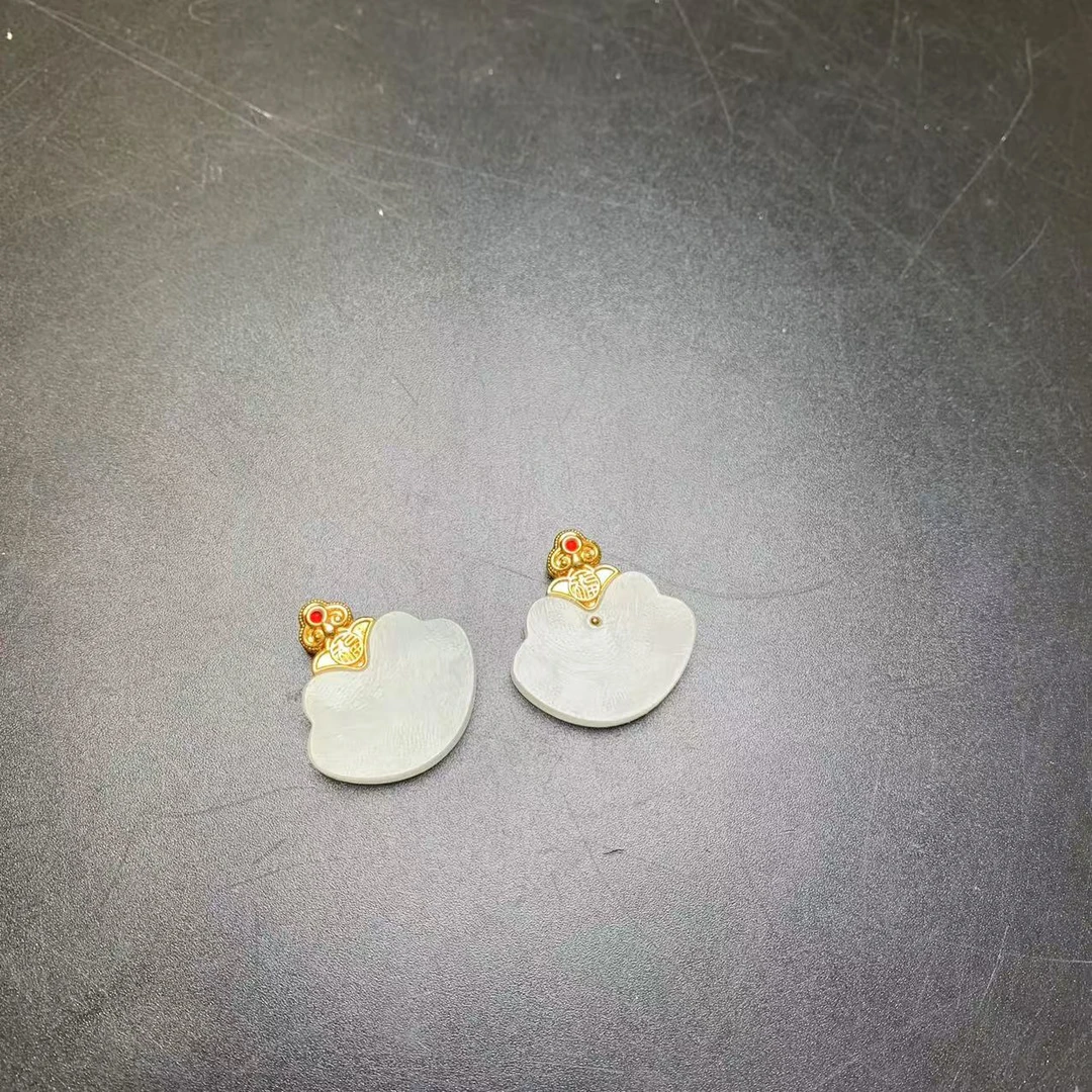 【现场收货】 天然和田玉吊坠  多样性发货只发一件hj/07