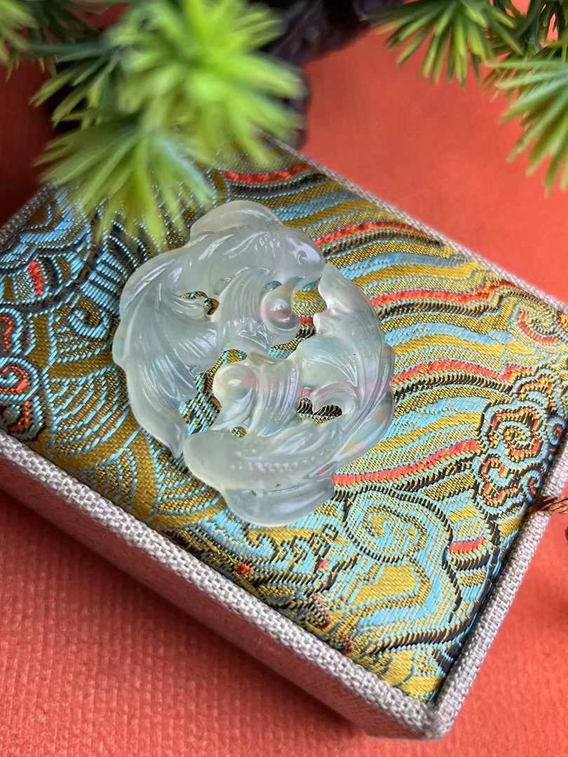 新人专享天然岫玉双鱼玉佩一对情侣佩戴闺蜜礼物多样性随机发1对