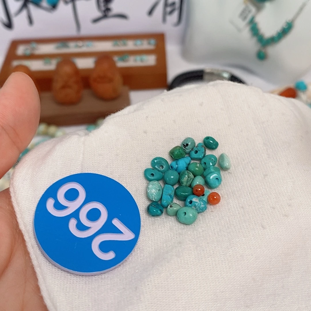 南红玛瑙未镶嵌珠宝奇石
