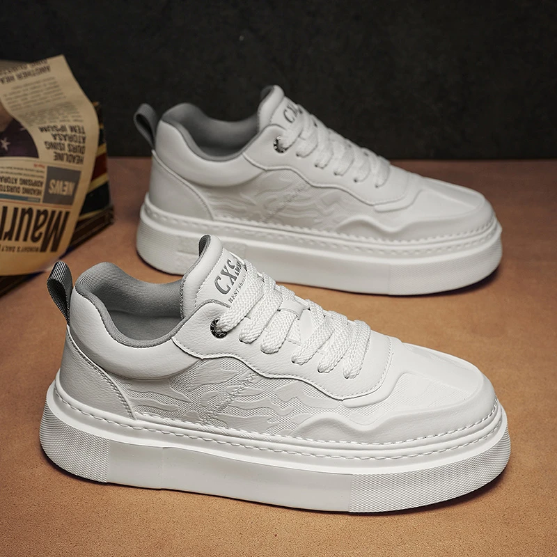 秋冬新款2025时尚百搭韩版潮鞋防滑休闲板鞋爆款低帮厚底男小白鞋