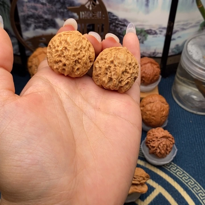 文玩核桃把件蚂蚁纹