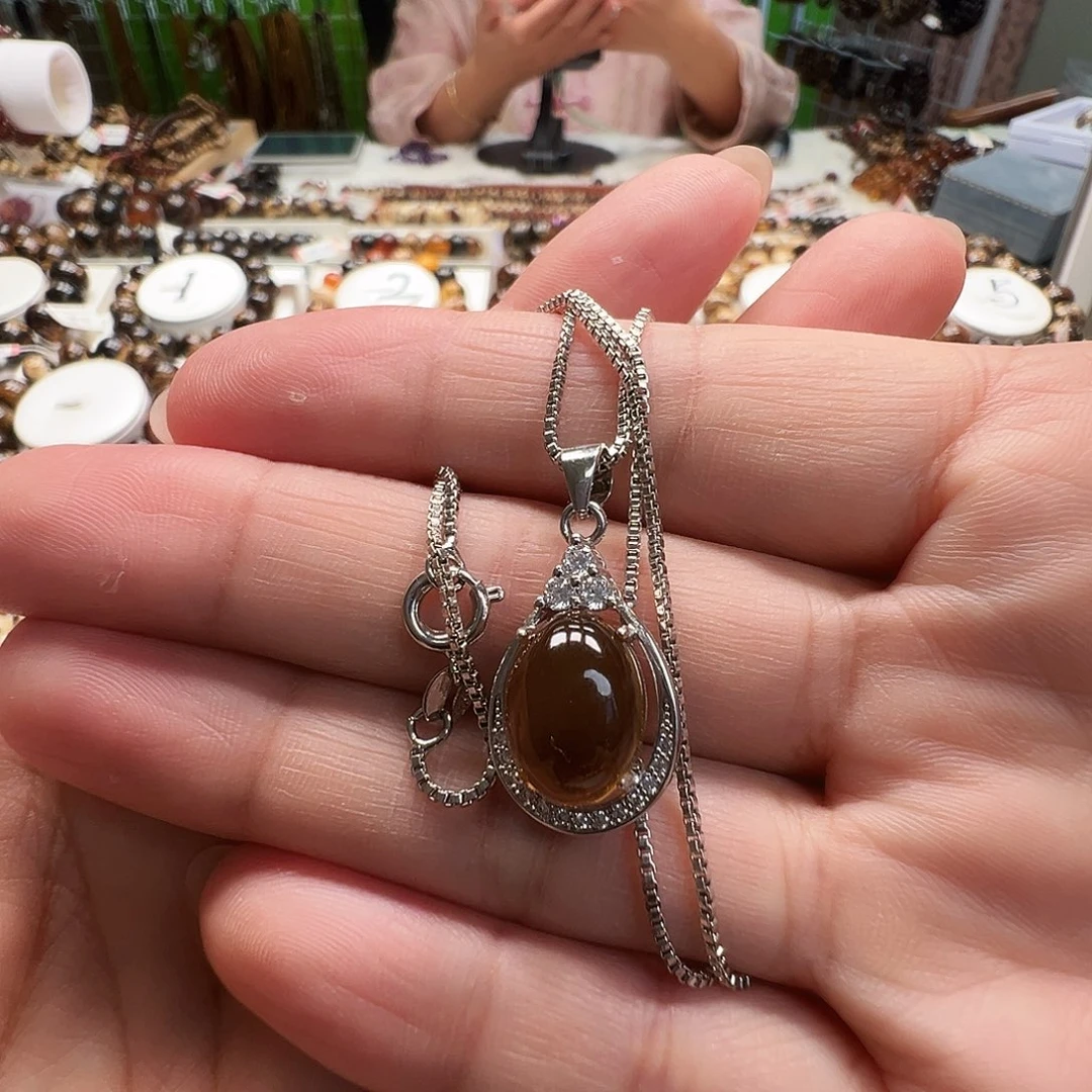 琥珀未镶嵌裸石抚顺琥珀项链