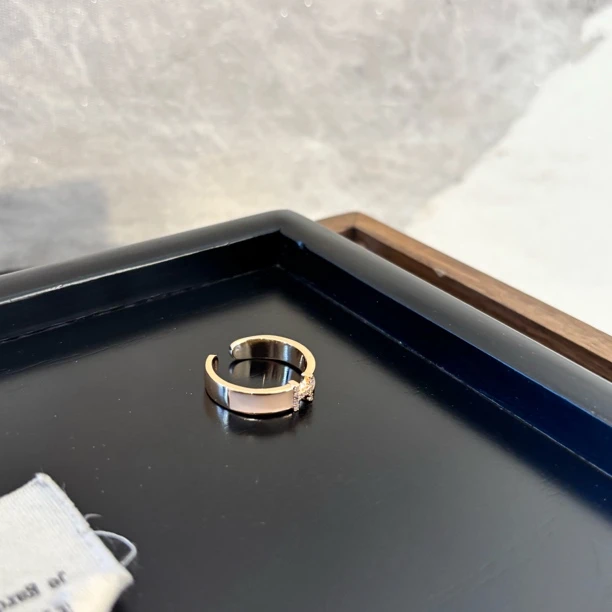 铜合金合成锆石戒指 奶茶色H戒指JZ1952