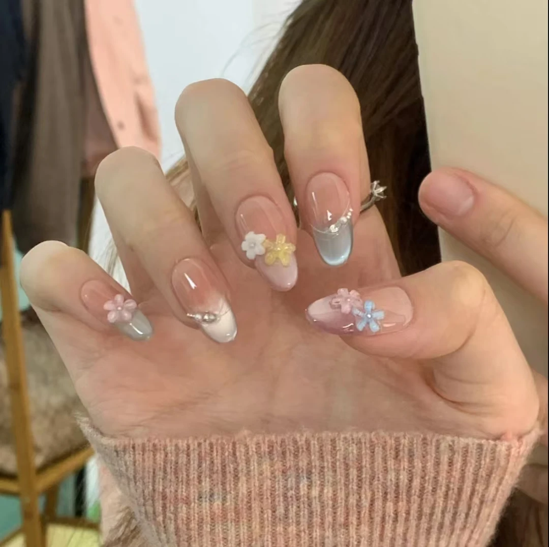 【水晶小花】纯手工穿戴甲光疗美甲简约高级感立体小花春季贴片