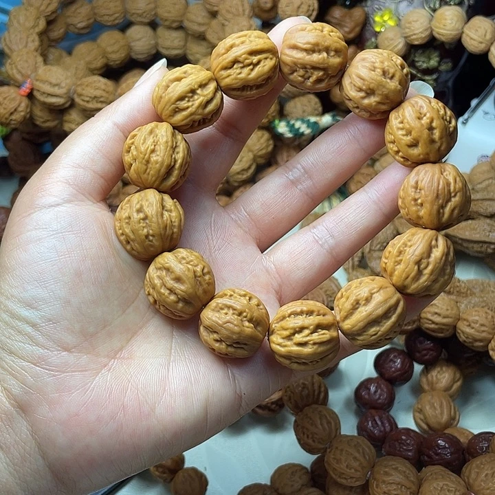 轩***殇核桃粗筋小霸王八楞