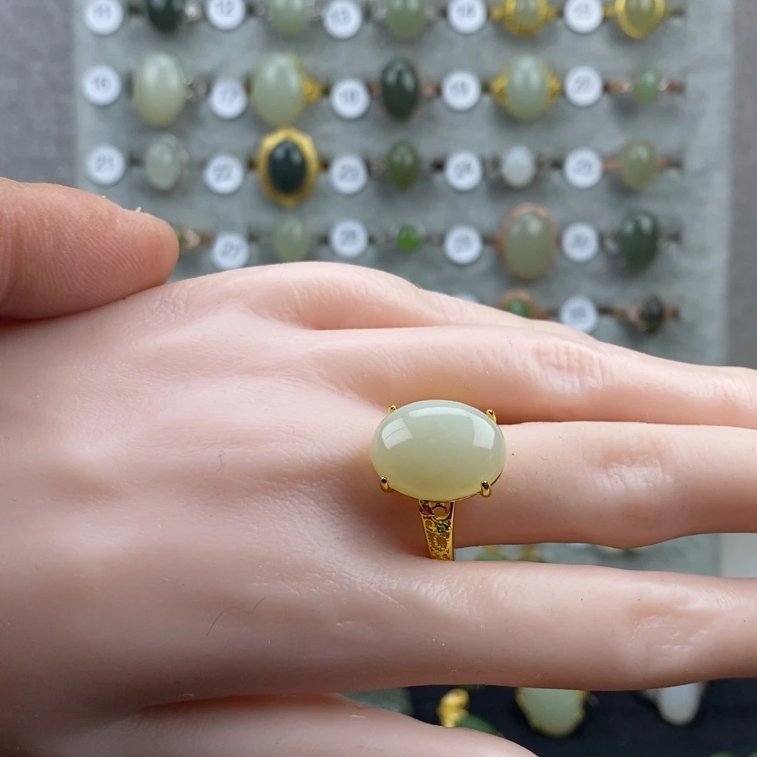 和田玉（青白玉）未镶嵌戒指