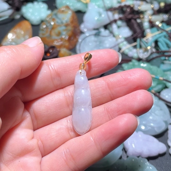 【闪购商品】翡翠颈饰未镶嵌s****r天然翡翠