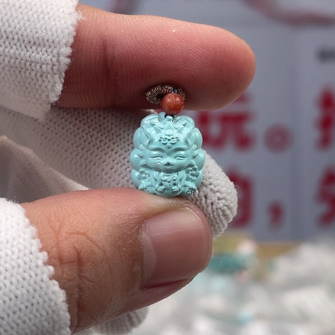 绿松石未镶嵌挂件