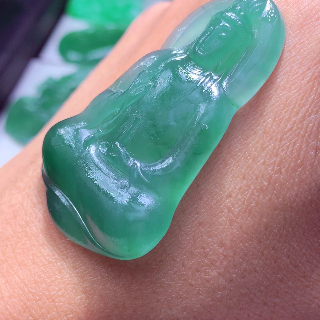 定制翡翠未镶嵌天然翡翠A货毛货挂件