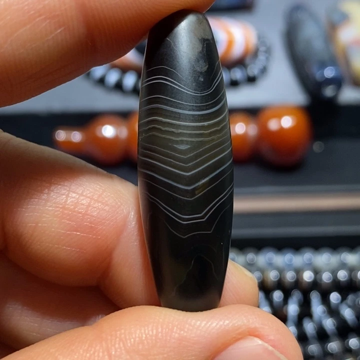 不***财玛瑙/玉髓未镶嵌挂件