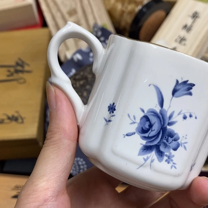 瓷中古工艺品一件