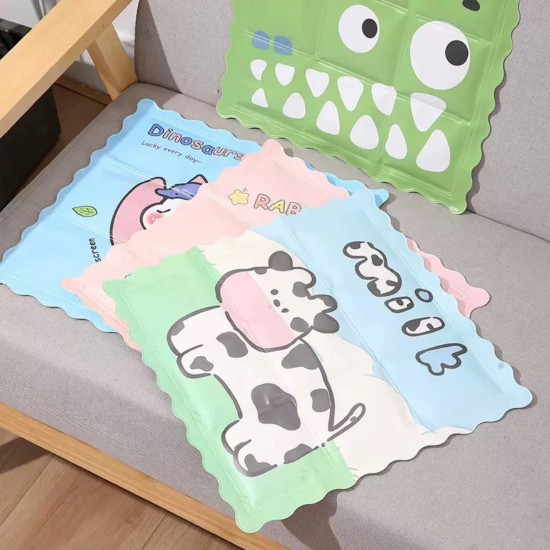 夏季卡通冰垫降温神器透气便携适用于办公车用教室午睡