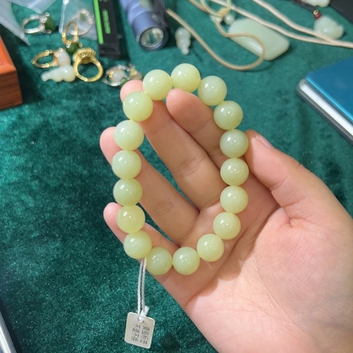 未镶嵌手链和田玉（糖玉）