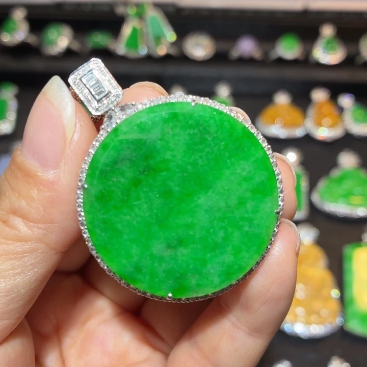 翡翠18K金镶嵌吊坠(不含链)翡翠