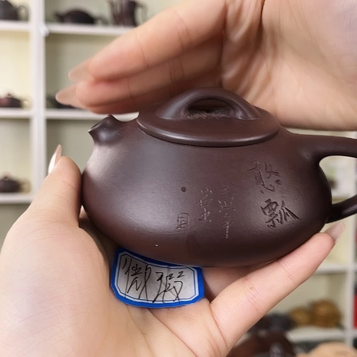 茶壶紫砂紫砂的感觉