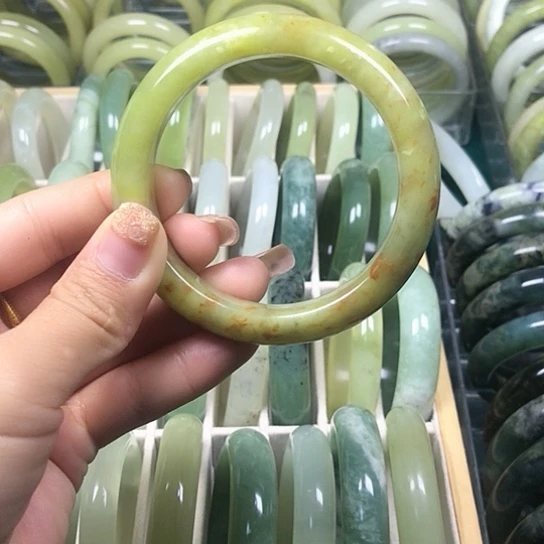 念***念蛇纹石玉未镶嵌手镯