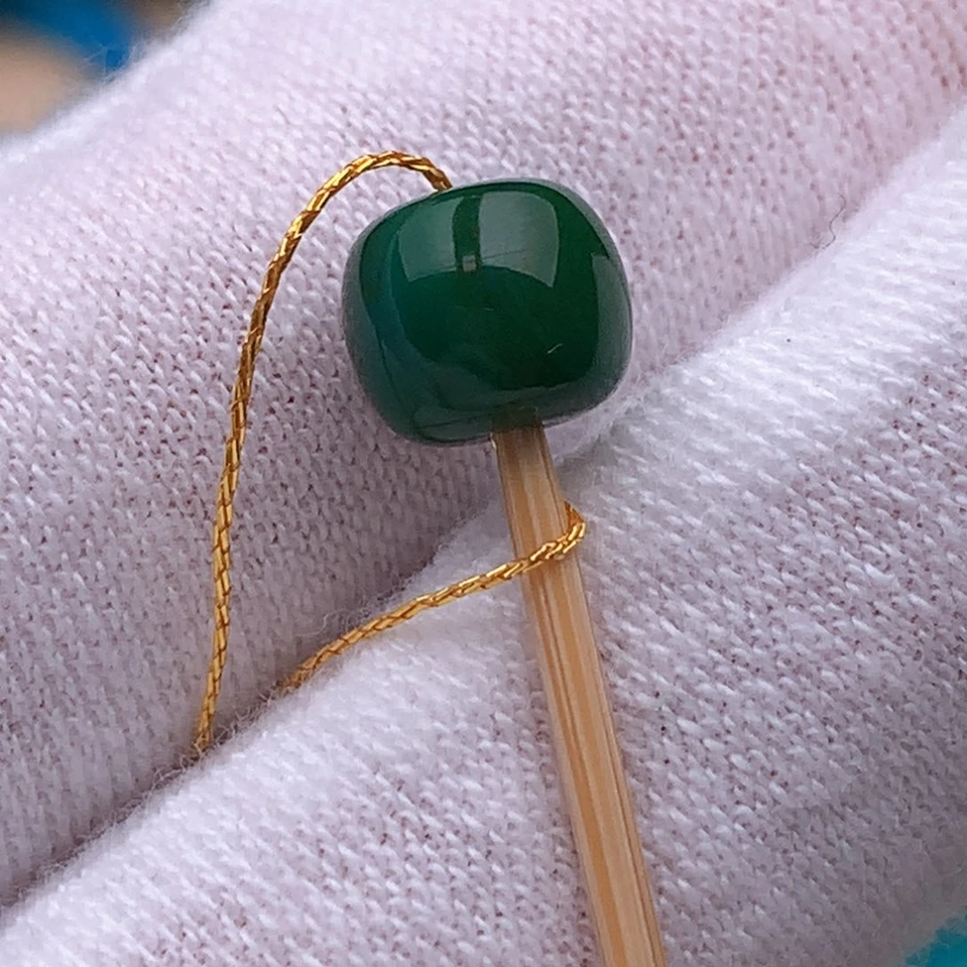 绿松石未镶嵌珠宝奇石7.2*6.2mm