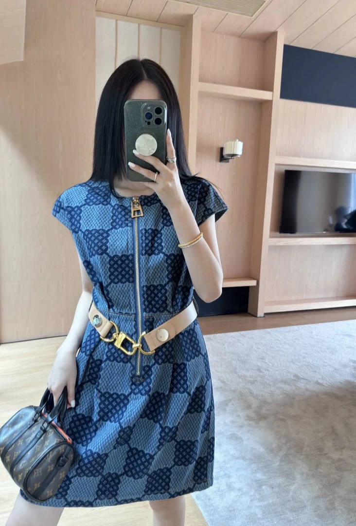 未使用 LouisVuitton/路易威登  ff155 棉 24ss棋盘格连衣裙 36码