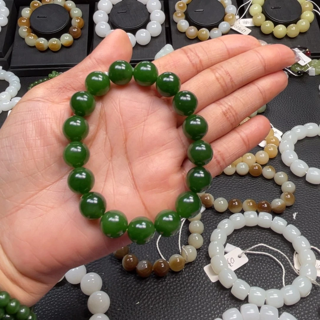 小***波和田玉未镶嵌手链