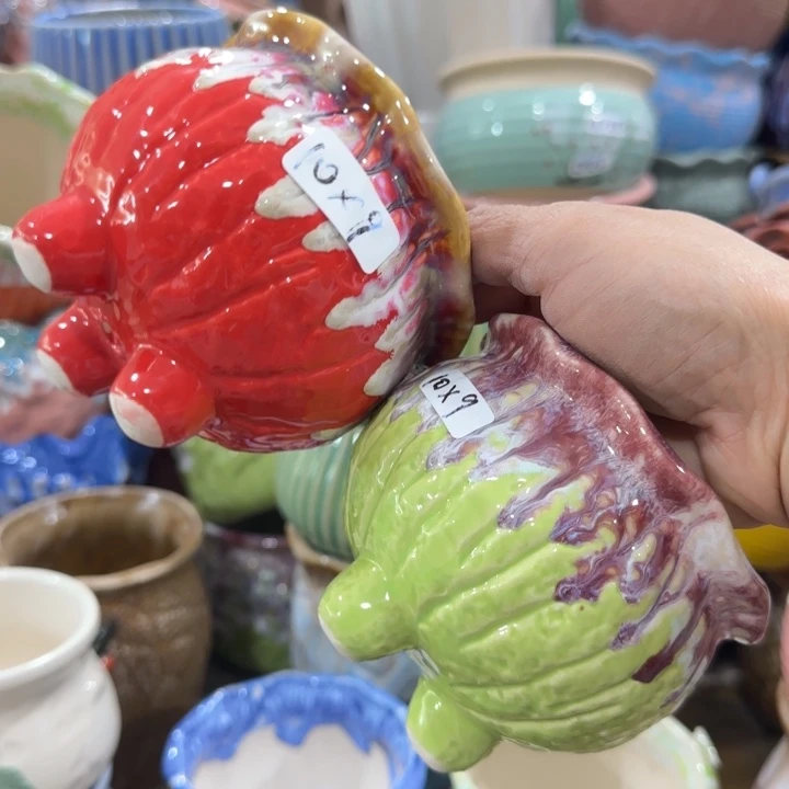 凑9块包邮，有孔，陶瓷花盆