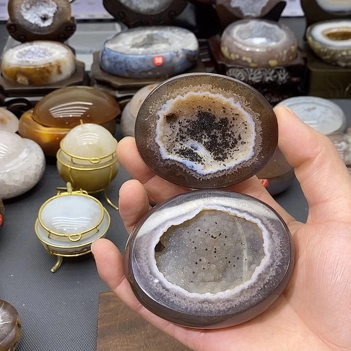 未镶嵌紫晶摆件聚宝盆