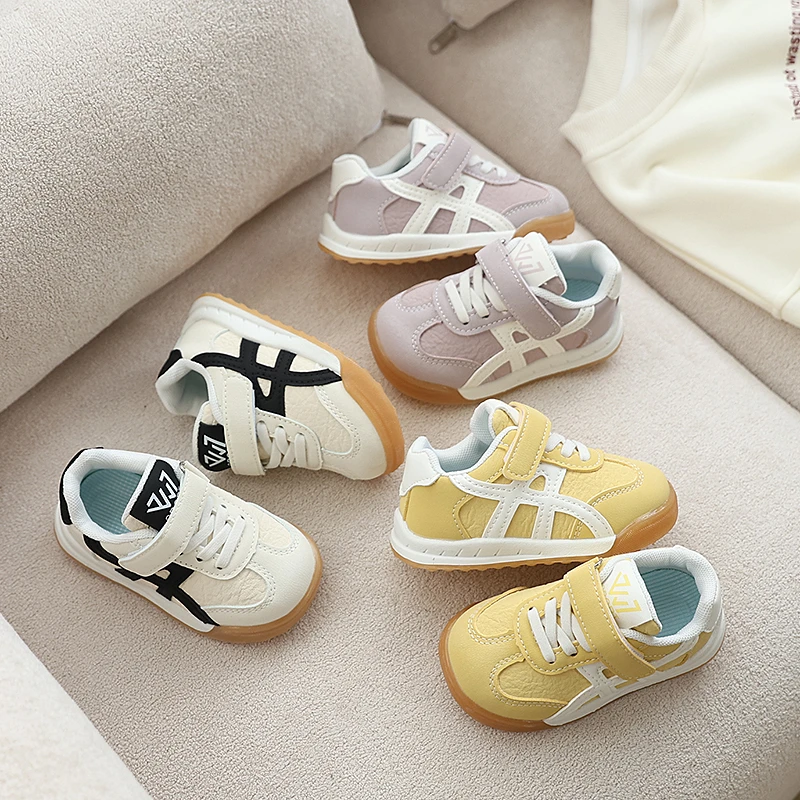 儿童春秋德训鞋男童软底防滑女童皮面透气运动鞋百搭休闲单鞋