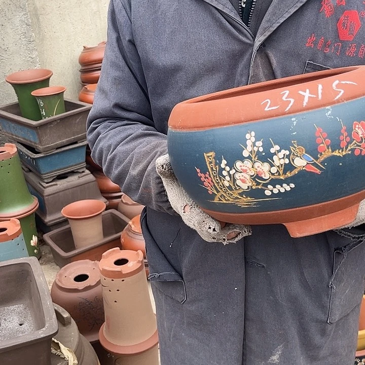 紫砂紫砂花盆和小