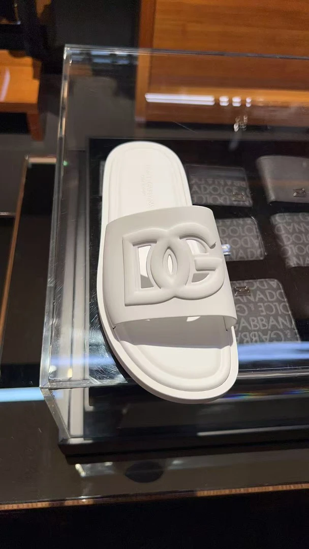 专柜【W在意大利】D......G男士休闲鞋