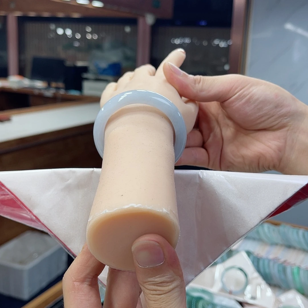 翡翠手镯未镶嵌纯天然缅甸翡翠A货