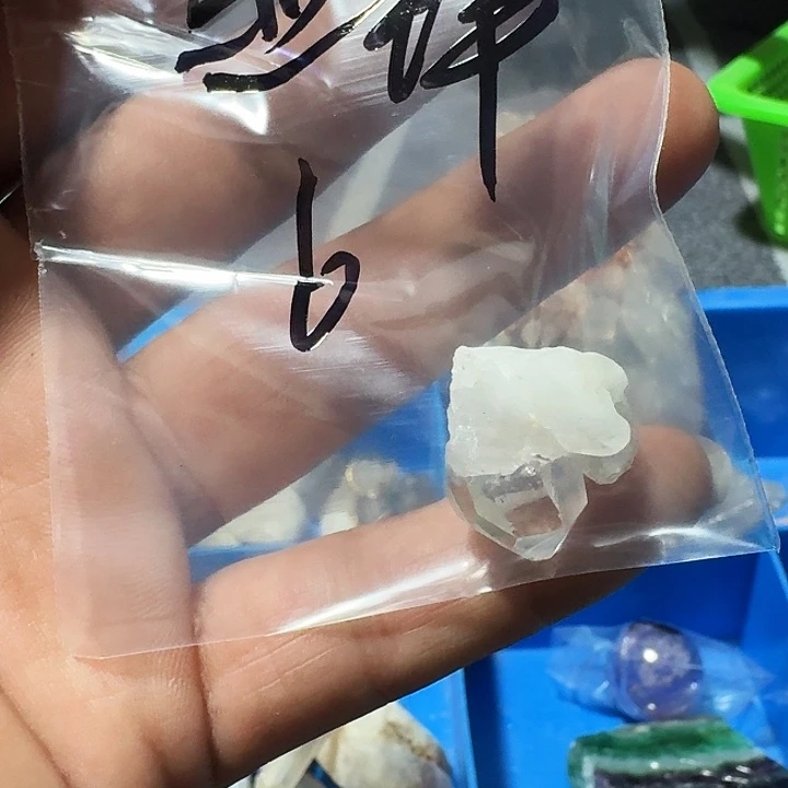 水晶珠宝半成品未镶嵌亚***?水晶