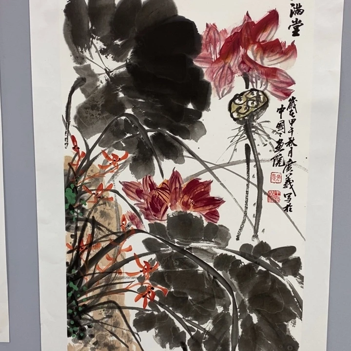 手绘作品等多种形式进行