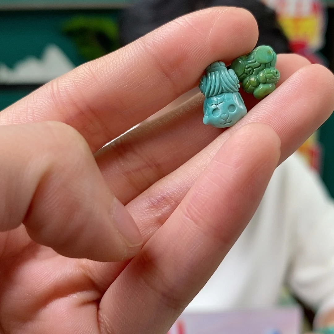 绿松石未镶嵌挂件