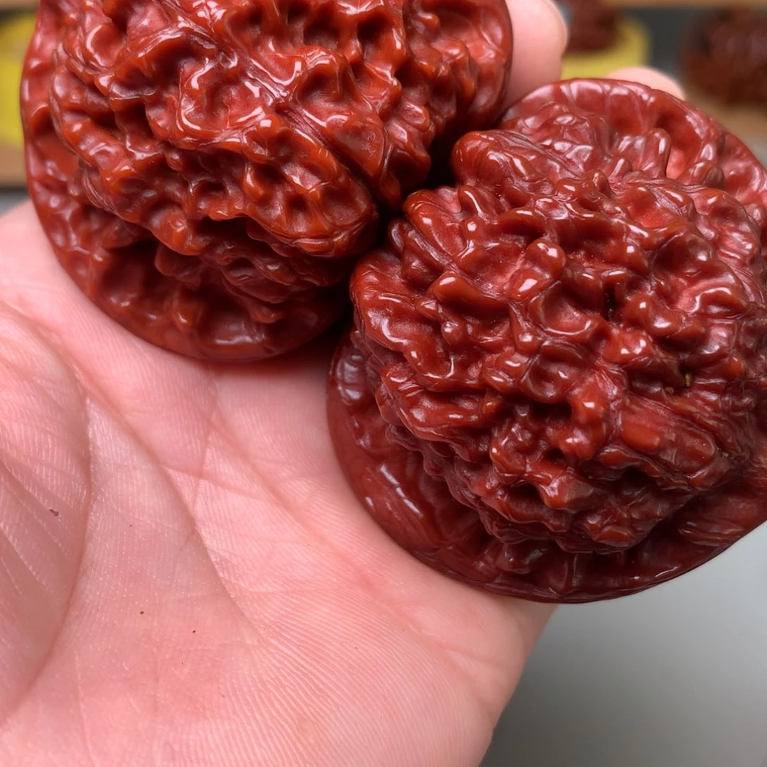 文玩核桃把件斯****生官帽