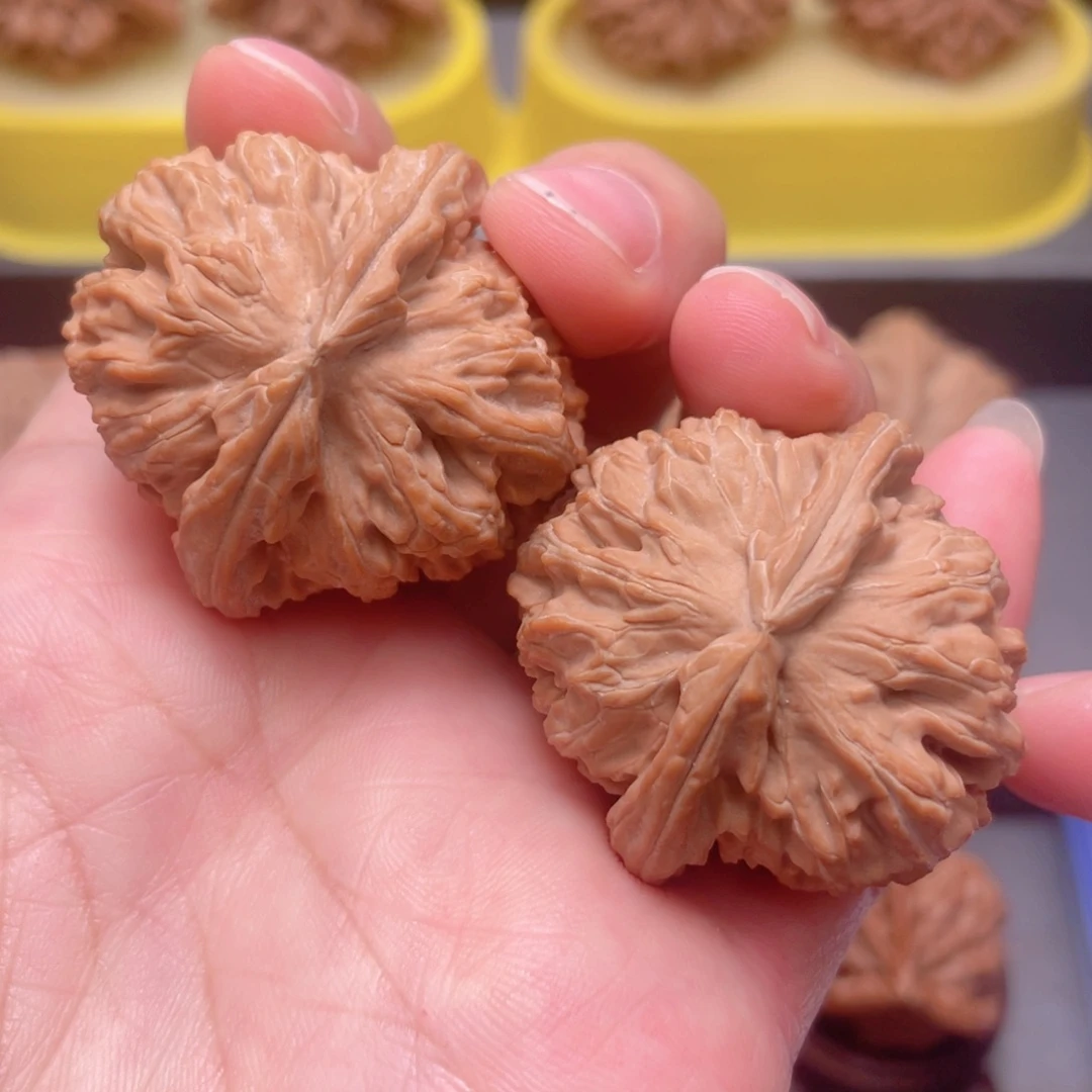 把件文玩核桃球白38