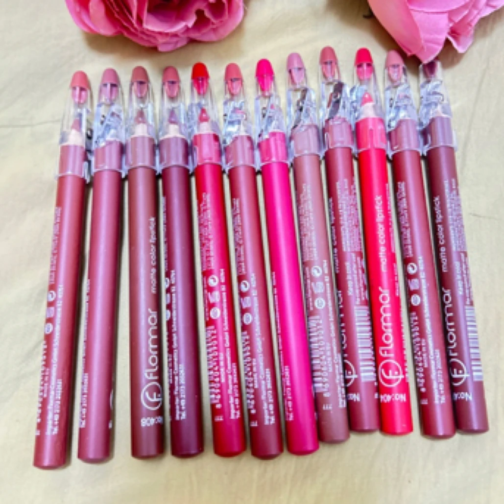 【baza好物】kubi 12 支防水持久不沾杯不掉色口红笔画唇笔哑光