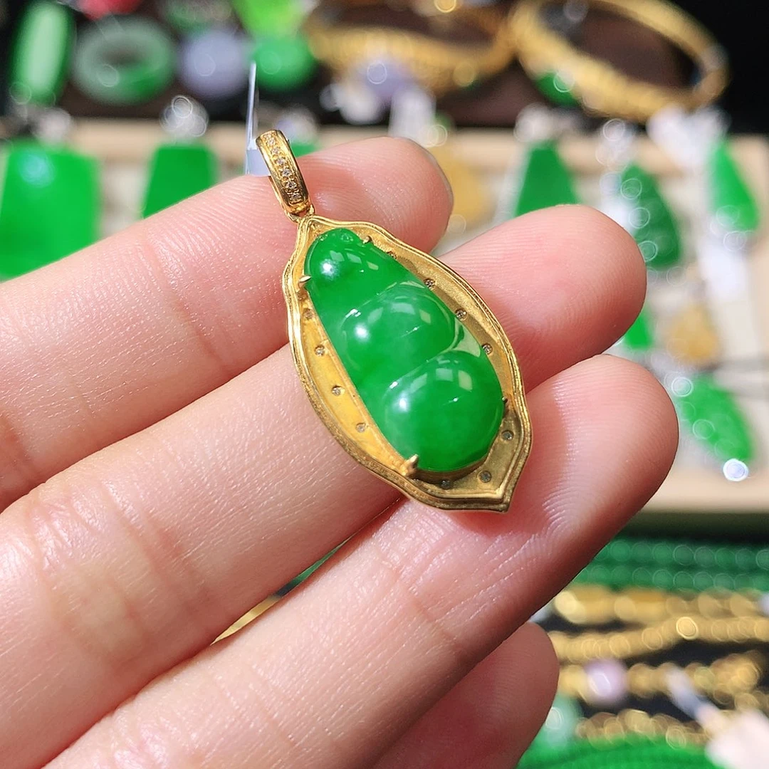 吊坠(不含链)18K金镶嵌翡翠