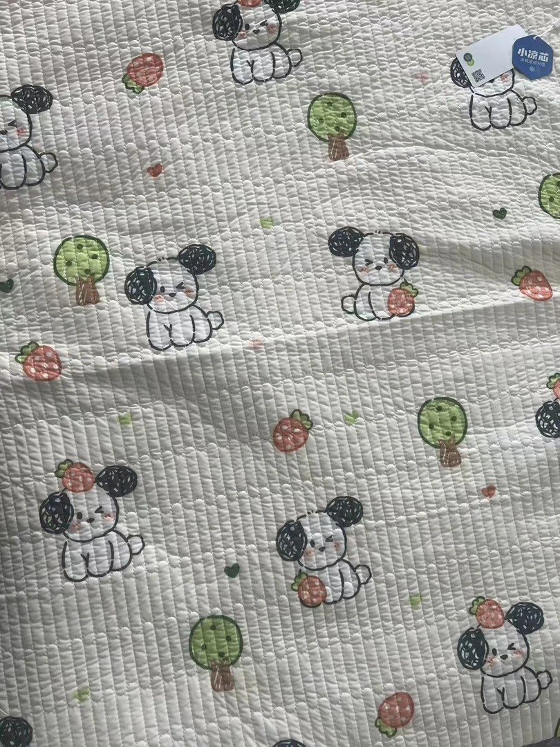 草莓狗200*230天丝加厚绗缝床盖