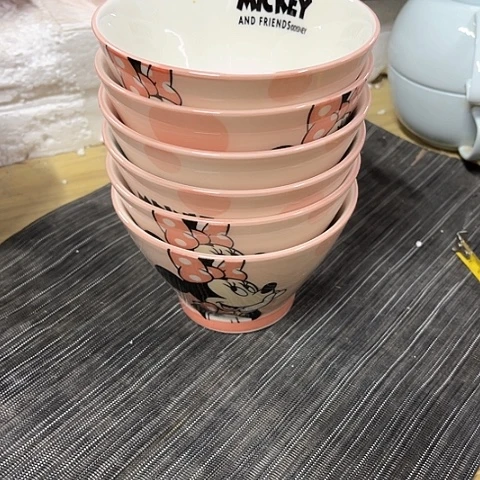 微瑕，不能明火，口径12高度7，6个斗笠碗