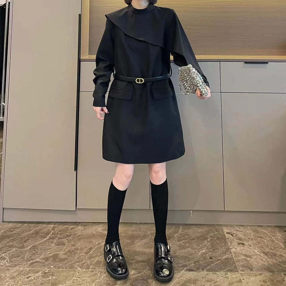 法式轻熟风早秋流行穿搭黑色连衣裙女秋季宽松气质显瘦高级感短裙