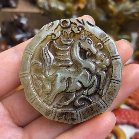 未镶嵌蛇纹石玉颈饰54