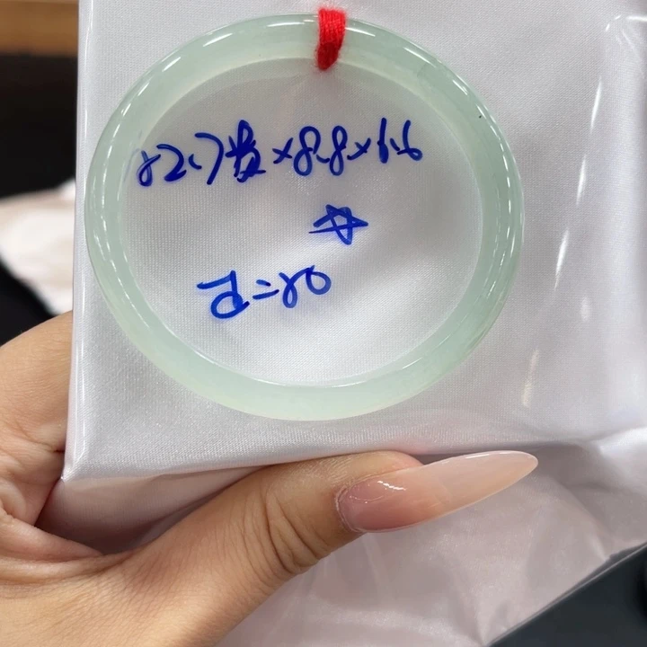未镶嵌手镯翡翠翡翠