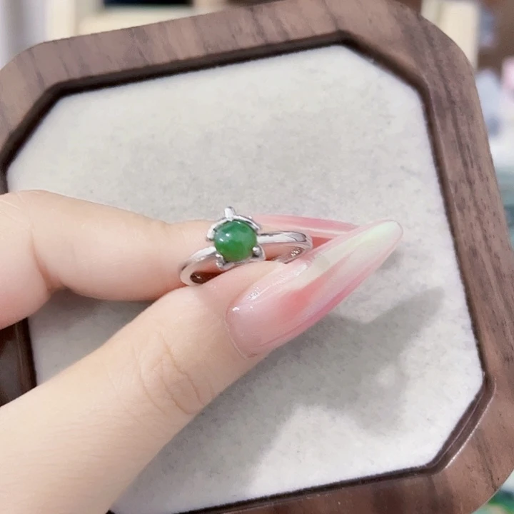 翡翠未镶嵌颈饰天然翡翠Ａ货